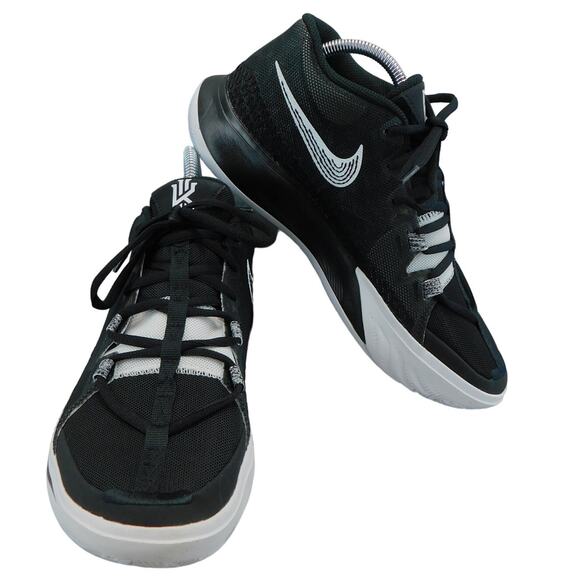 Nike Men\'s Kyrie Flytrap 6 Black and White Sneakers - Size 9 main image 8